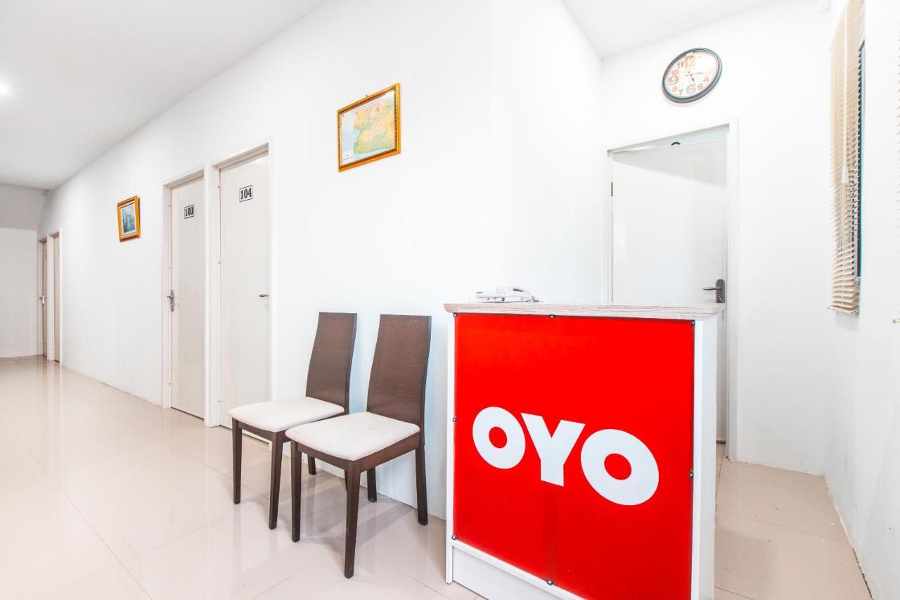 Oyo 907 Wisma Cakung Jakarta Kültér fotó
