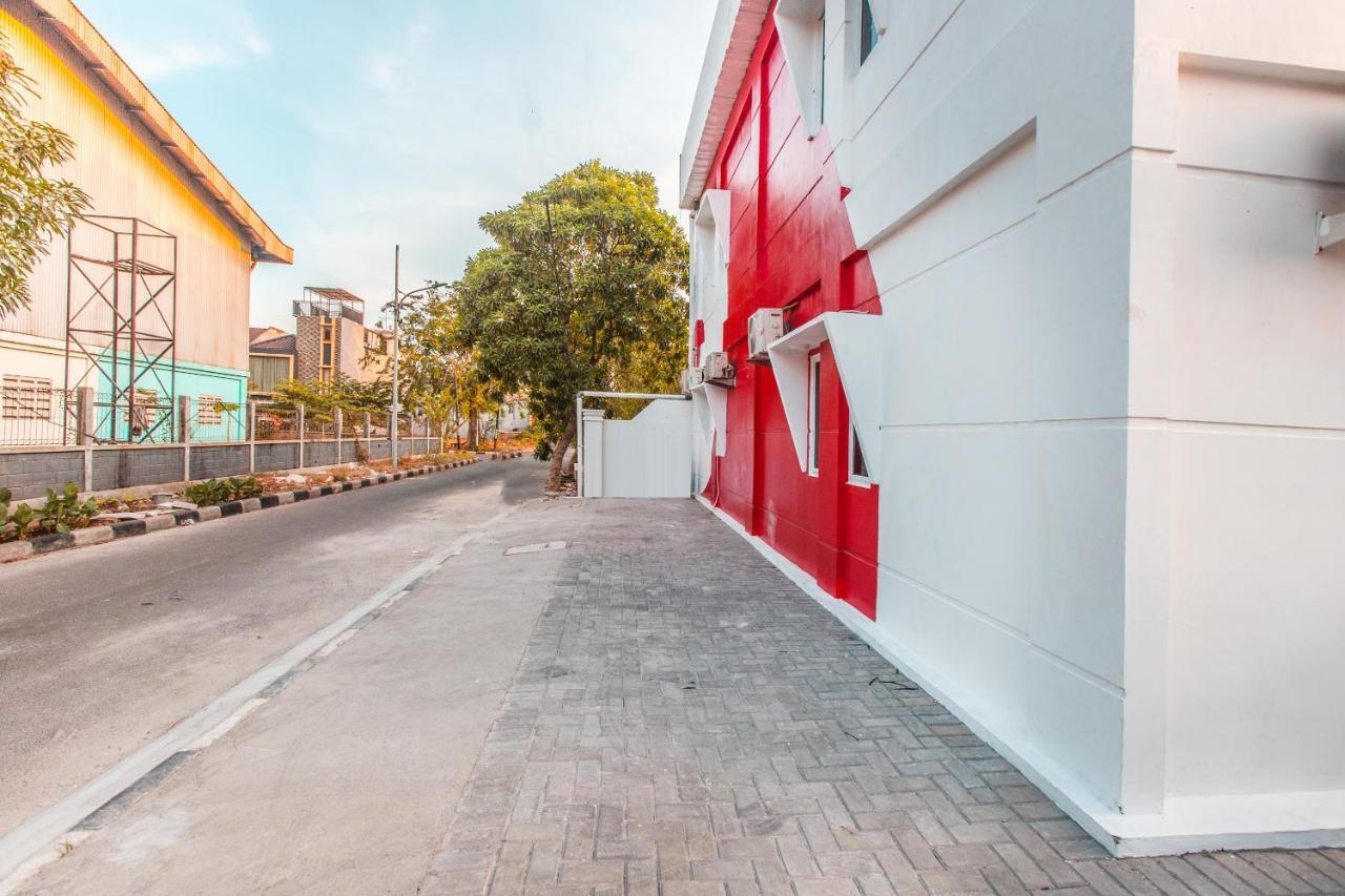 Oyo 907 Wisma Cakung Jakarta Kültér fotó